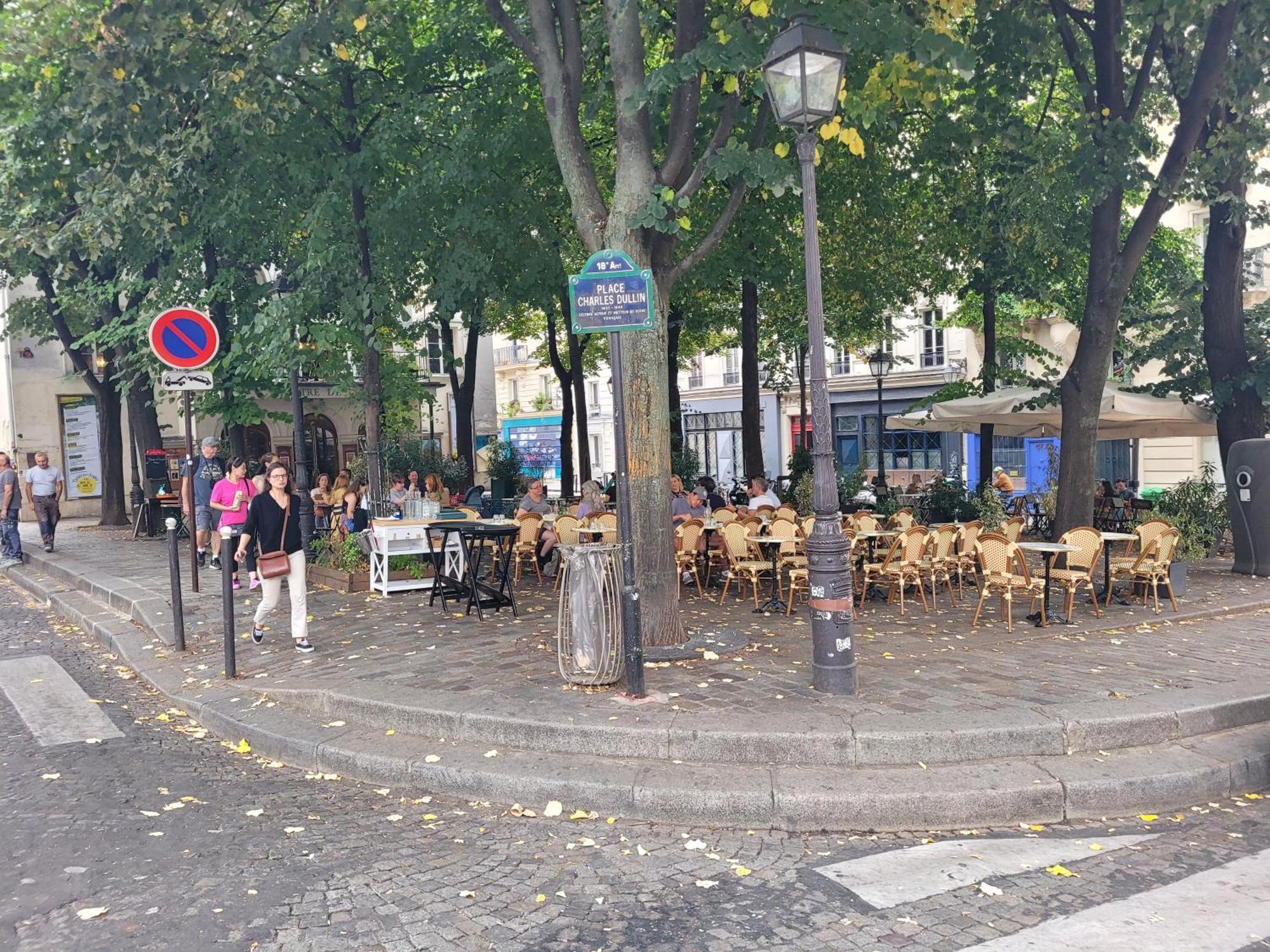 פריז Studio Bien Equipe Au Calme A Montmartre מראה חיצוני תמונה