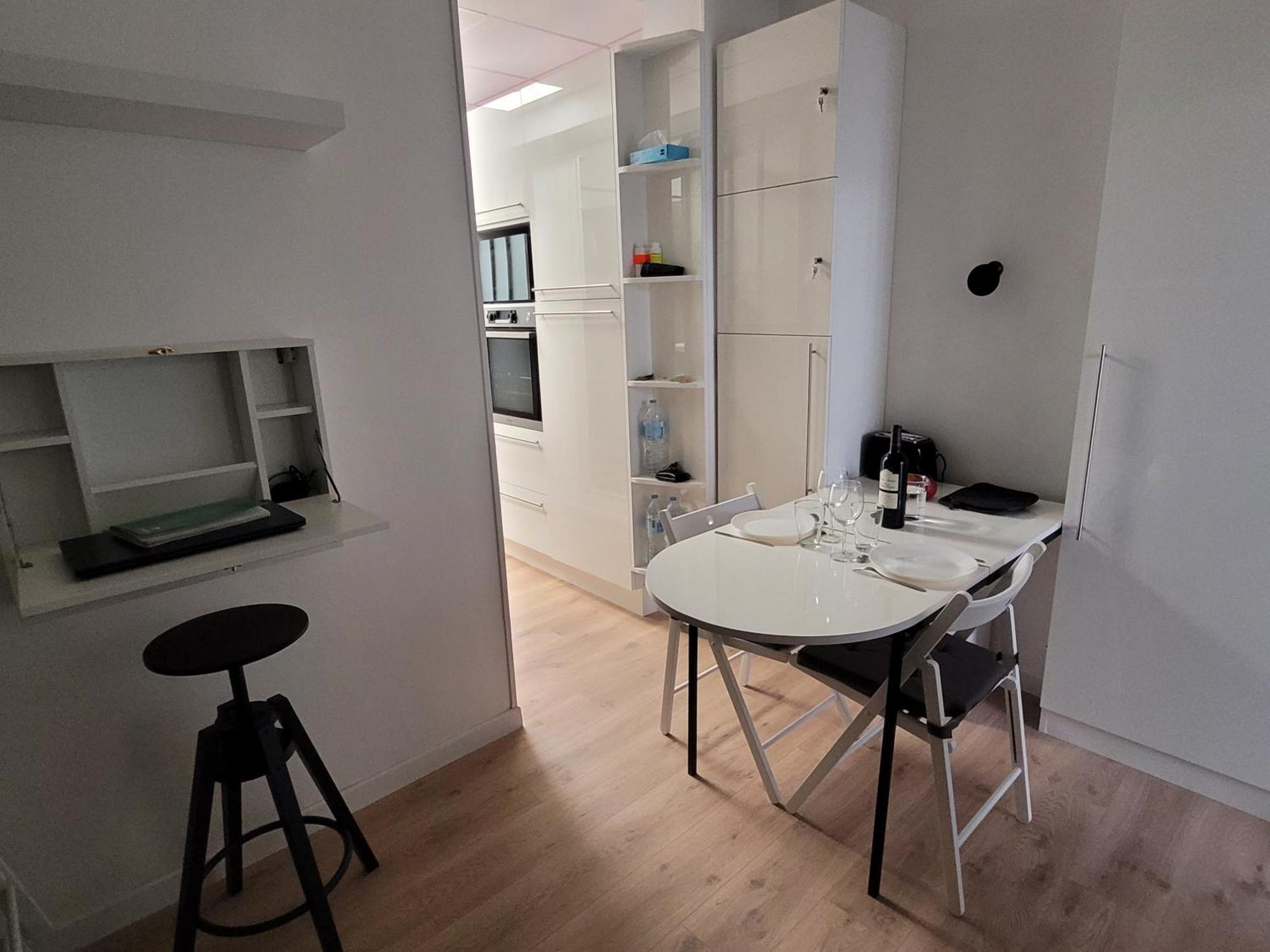 פריז Studio Bien Equipe Au Calme A Montmartre מראה חיצוני תמונה